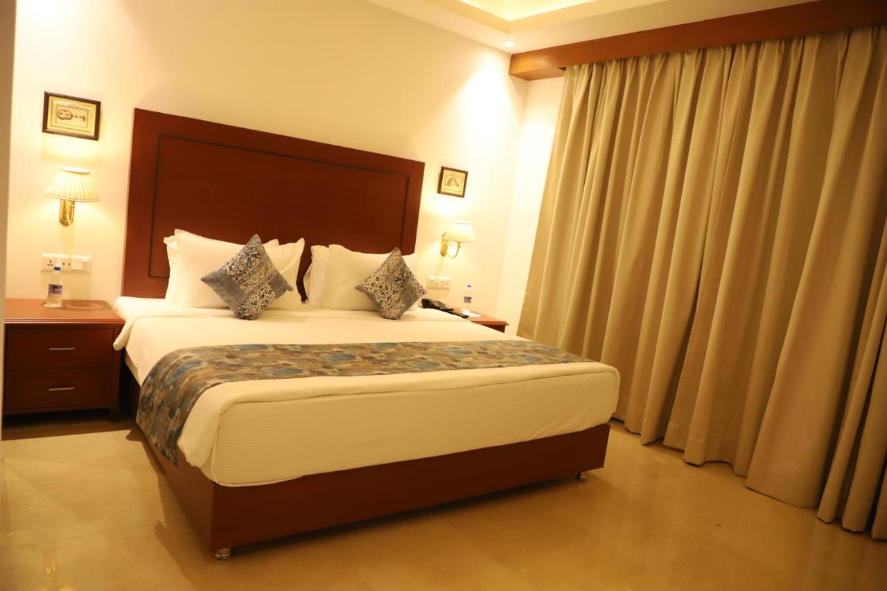 Hotel Chandela Khajurāho Dış mekan fotoğraf
