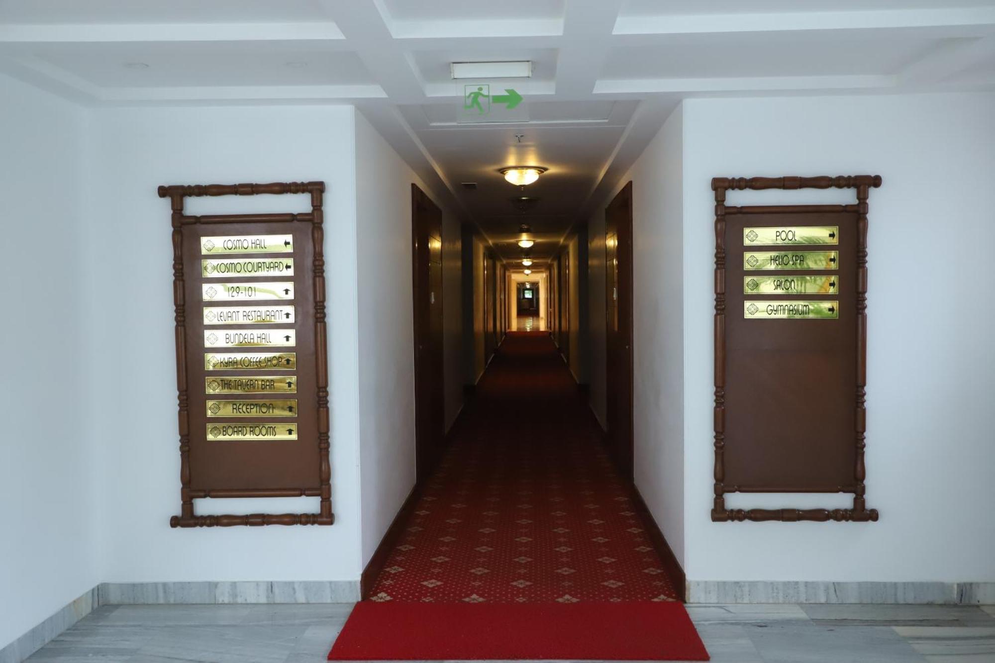 Hotel Chandela Khajurāho Dış mekan fotoğraf