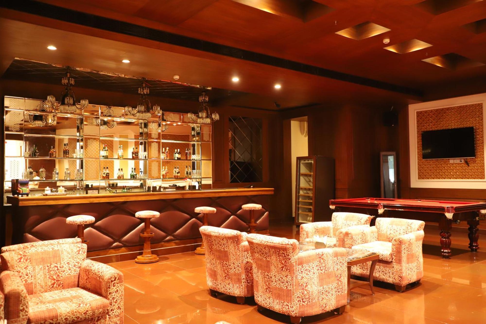 Hotel Chandela Khajurāho Dış mekan fotoğraf