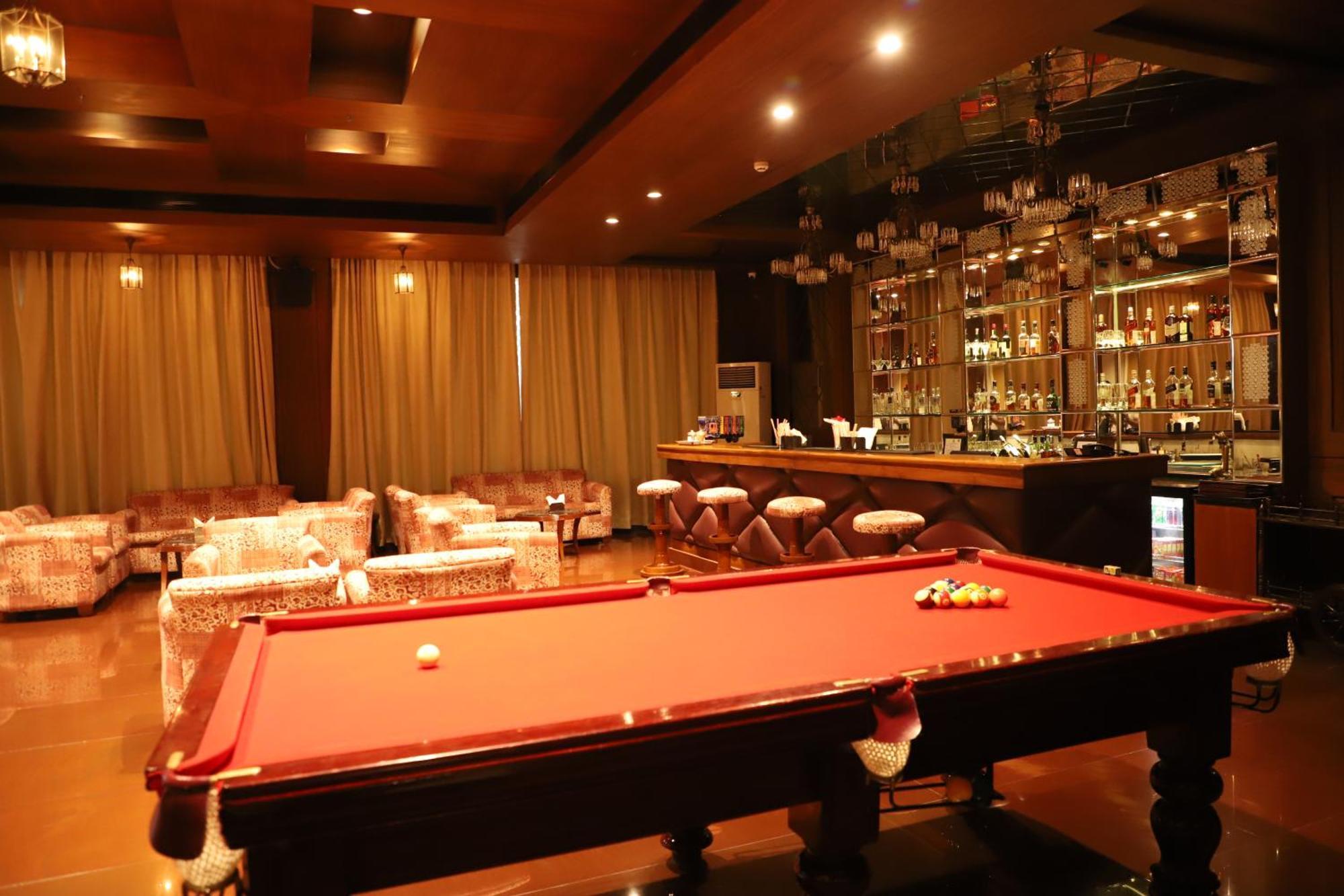 Hotel Chandela Khajurāho Dış mekan fotoğraf