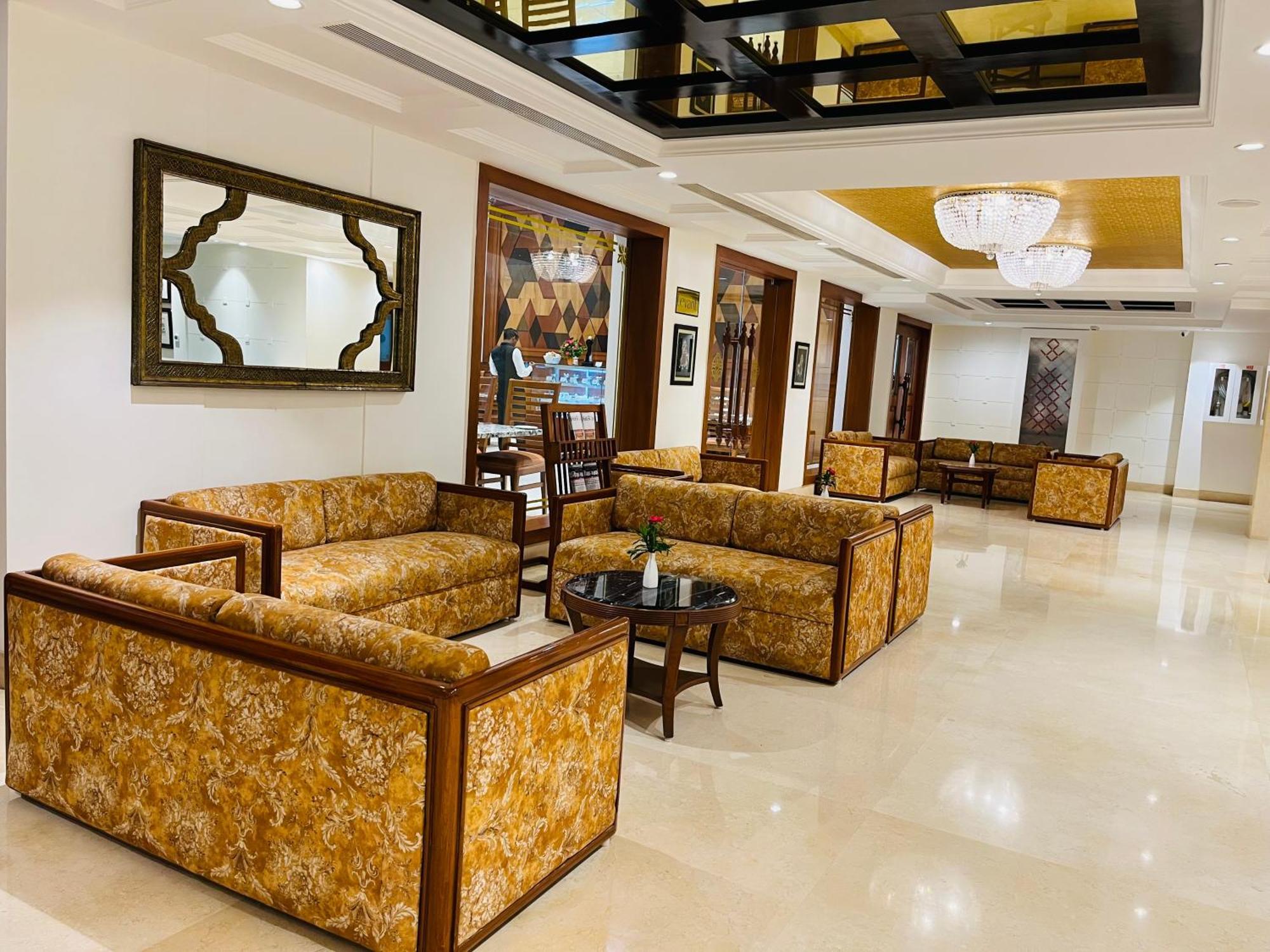 Hotel Chandela Khajurāho Dış mekan fotoğraf